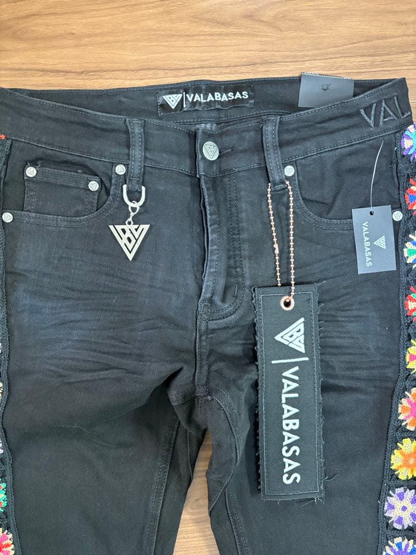 【新品】 eyden着用 VALABASAS フレアデニム サイズ30 ブラック