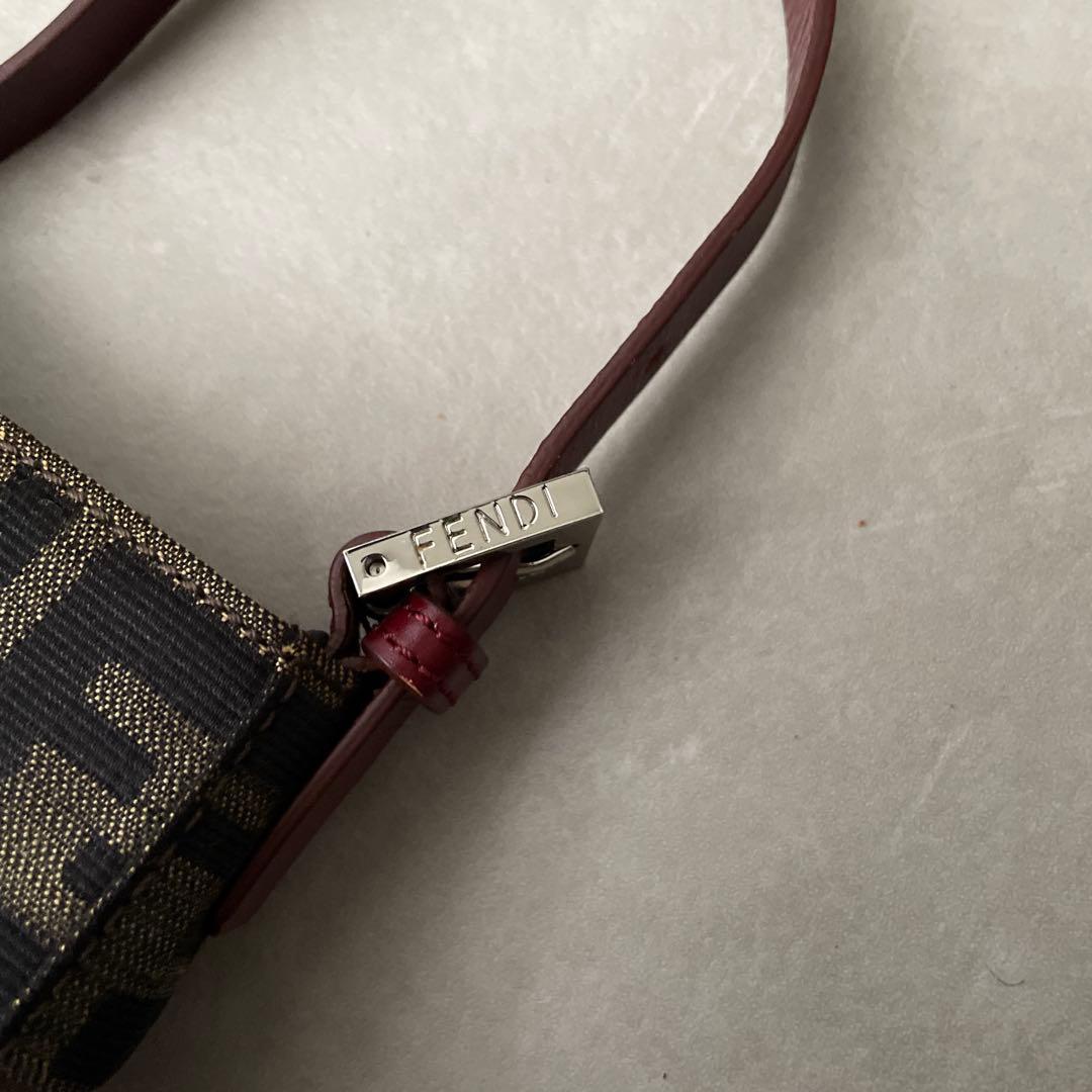 フェンディ FENDI キャンバス レザー ズッカ アクセサリーポーチ ボルドー