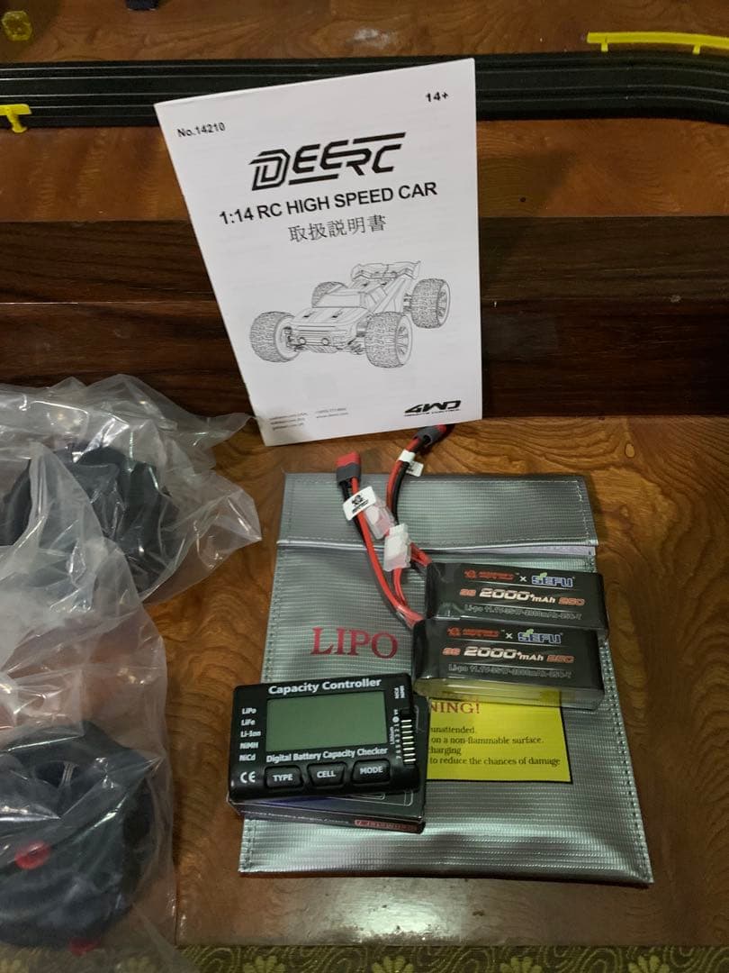 DEERCブラシレス14210 ラジコンカー開封のみになります。