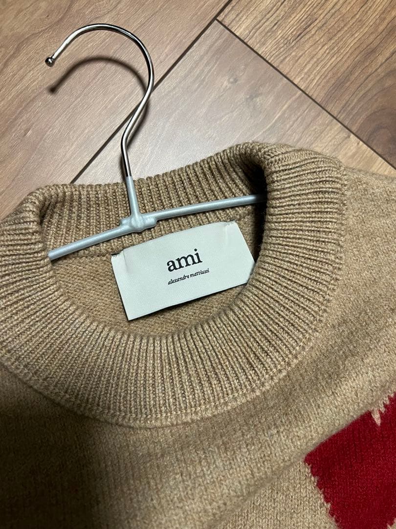 アミパリス AmiParis 美品　ベージュ ハート刺繍セーター
