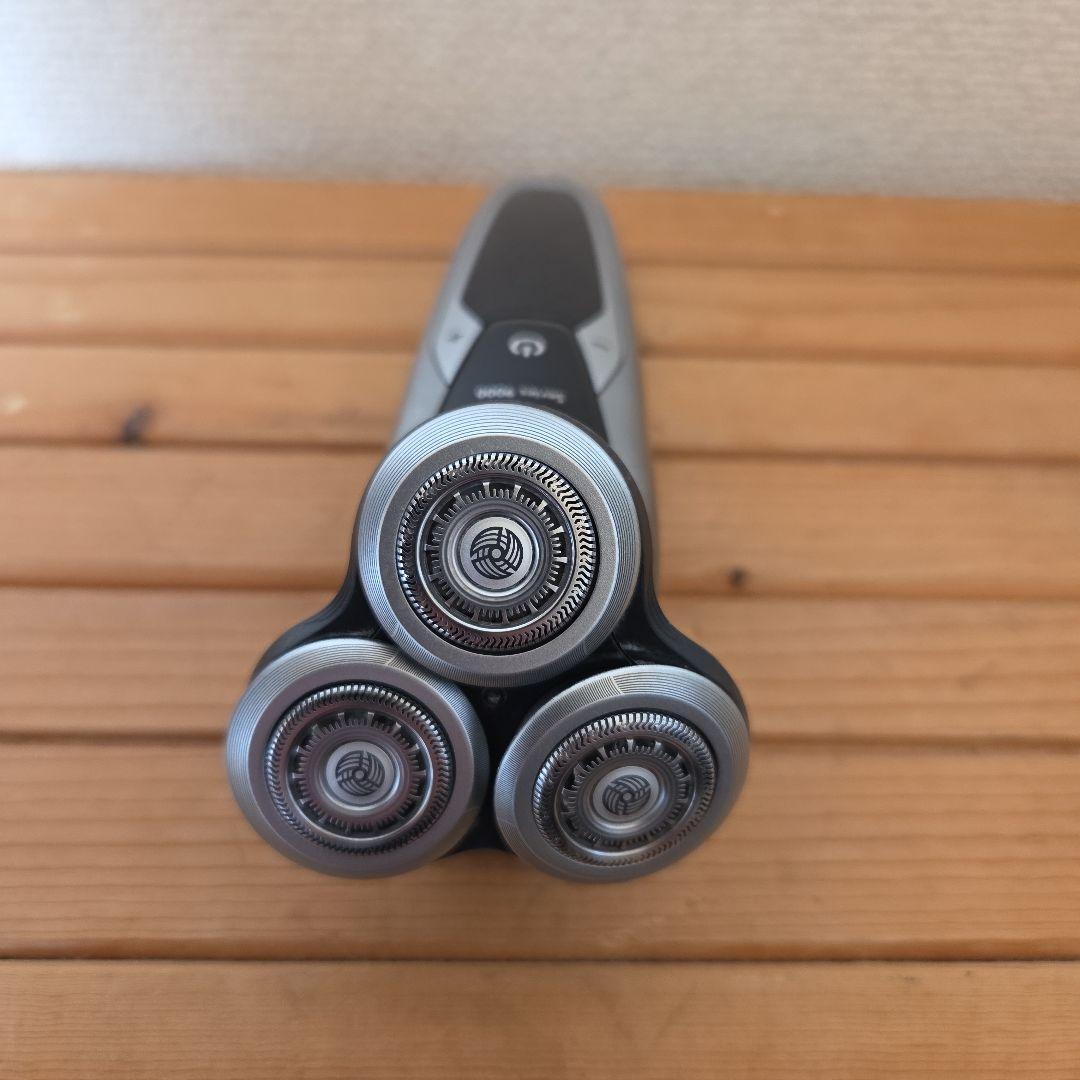 PHILIPS シェーバー Series 9000/クリーニングカートリッジ付き