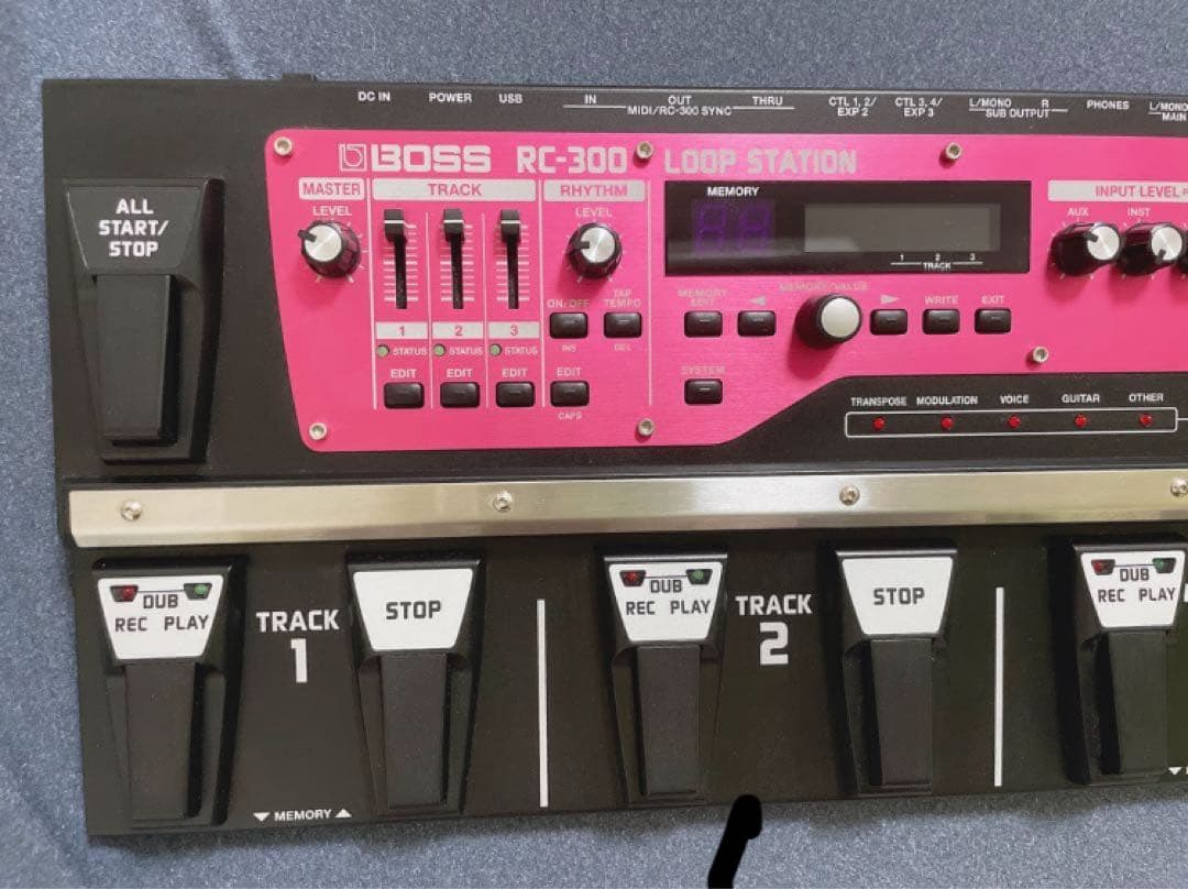 BOSS RC-300 ループステーション