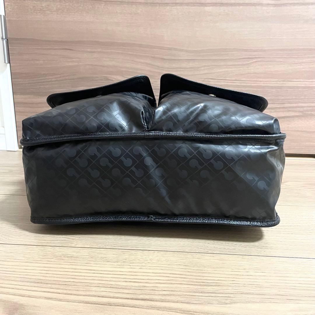 未使用タグ付/ゲラルディーニ　ミニボストン　ハンドバッグ　ソフティ　現行　黒