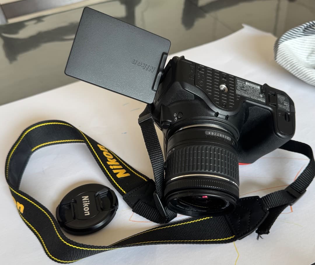 ニコンD5600 (Nikon D5600)