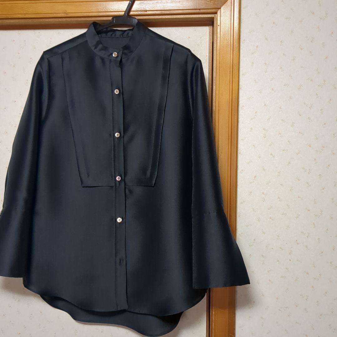 ネイビー シルキー Wクロップ トップス