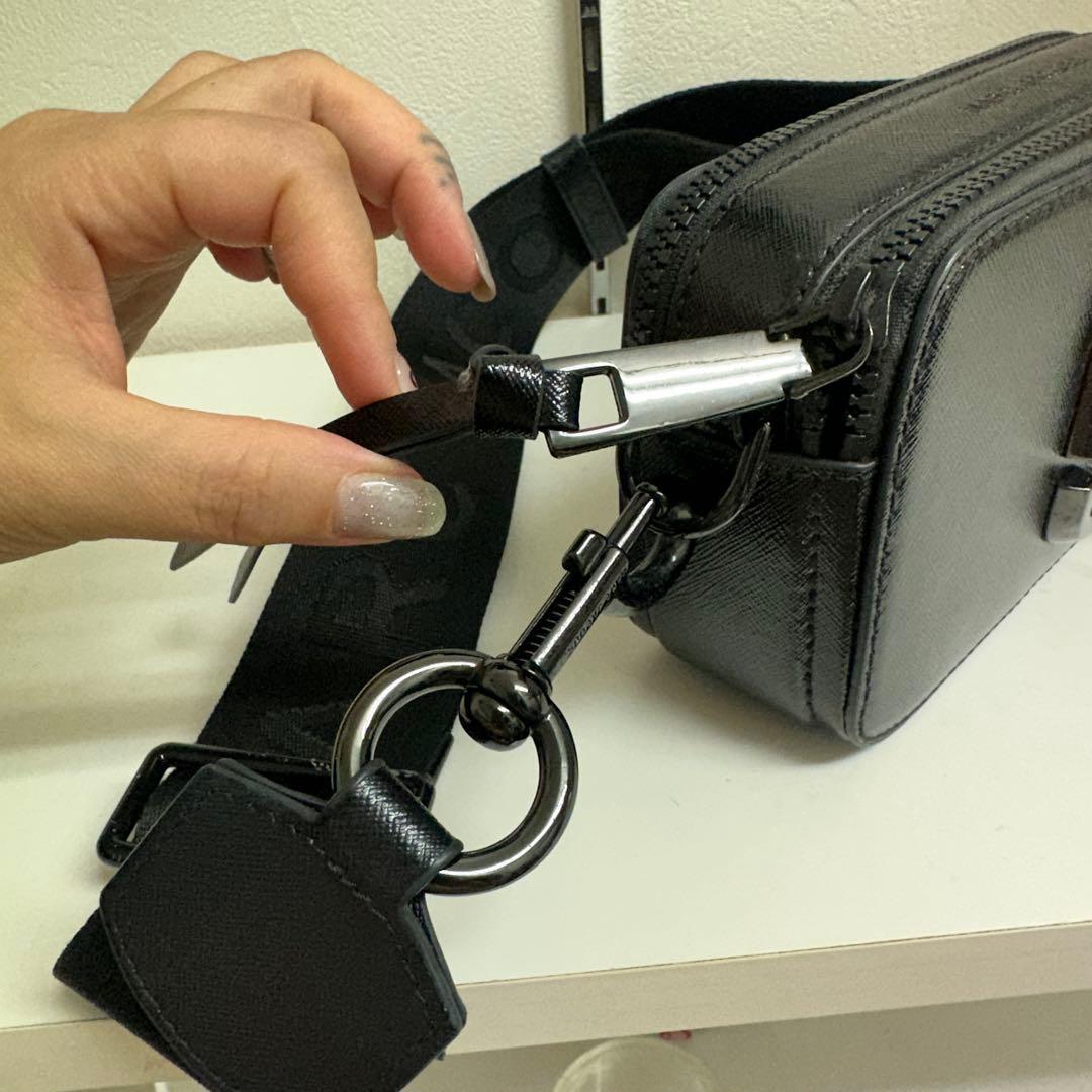 Marc Jacobs ブラック ボディバッグ