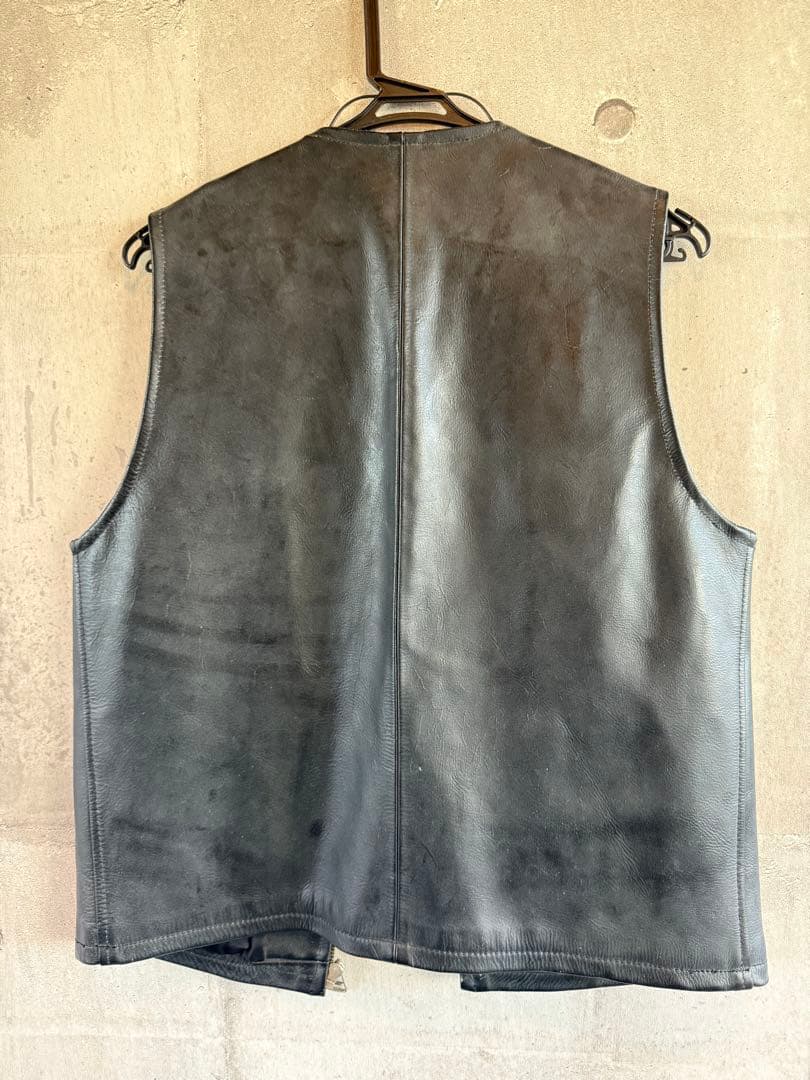 AVIREX USA ブラック革ベスト