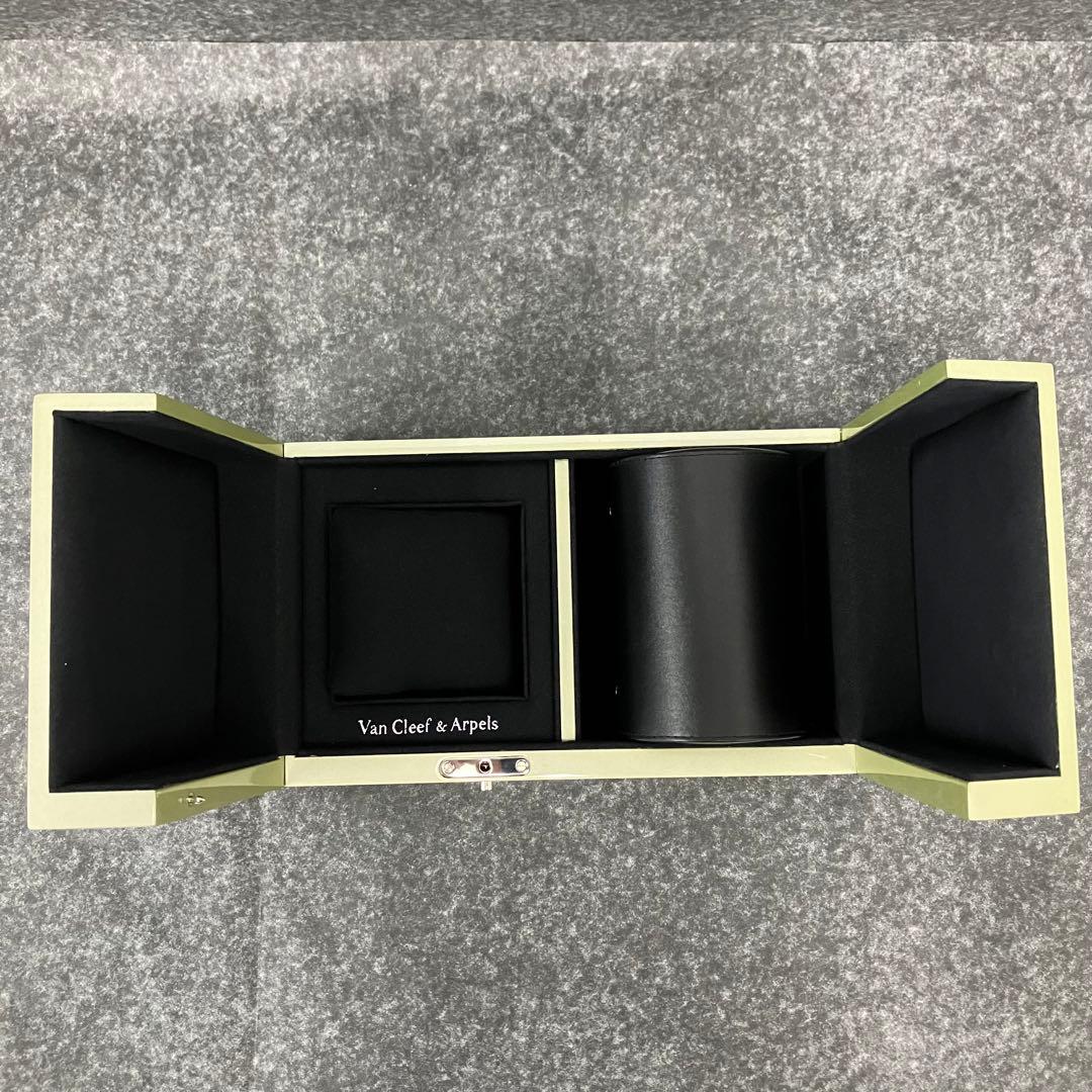 未使用☆ヴァン クリーフ&アーペル☆時計ケース☆ジュエリーケース☆ライトグリーン