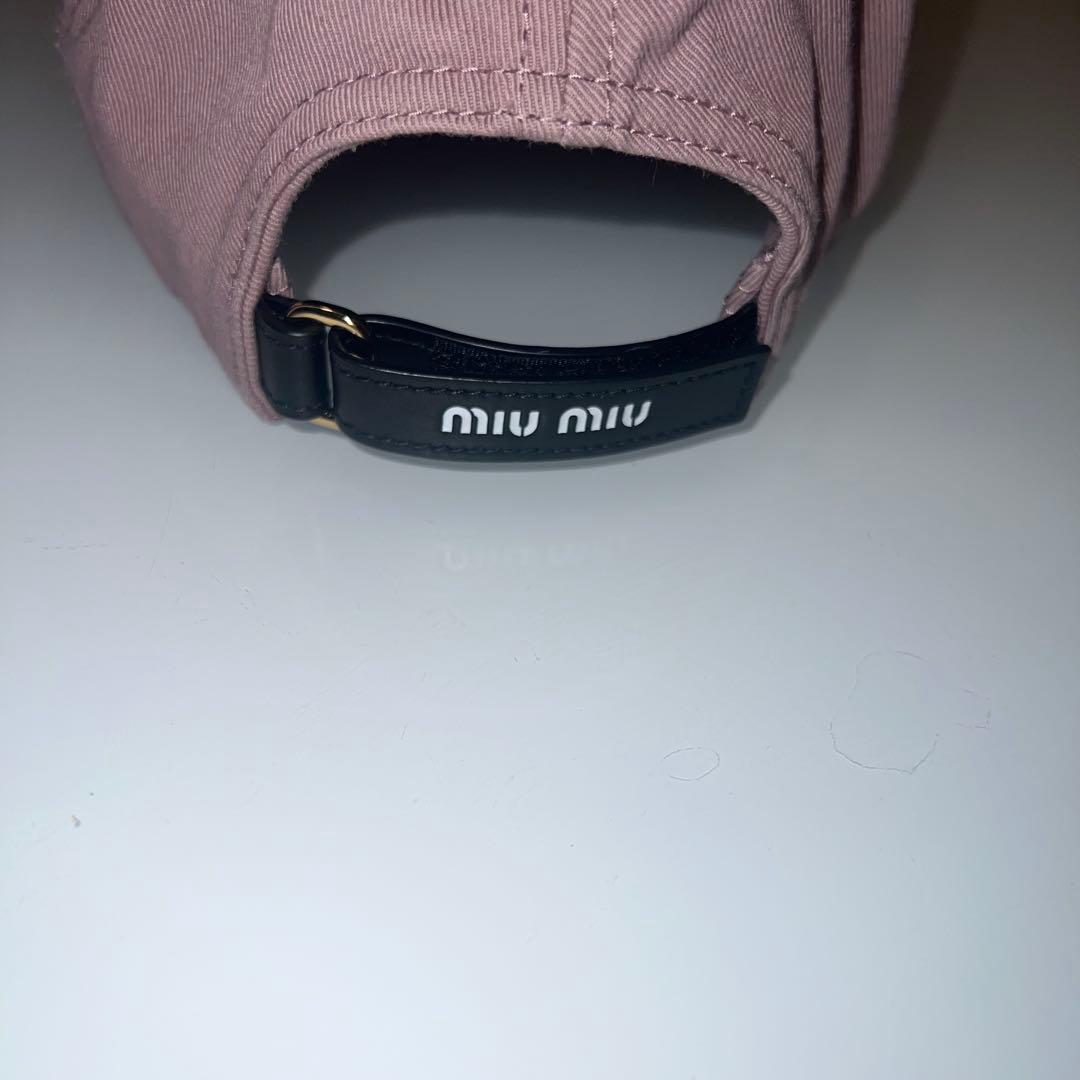 MIU MIU ピンク ドリルベースボールキャップ Sサイズ