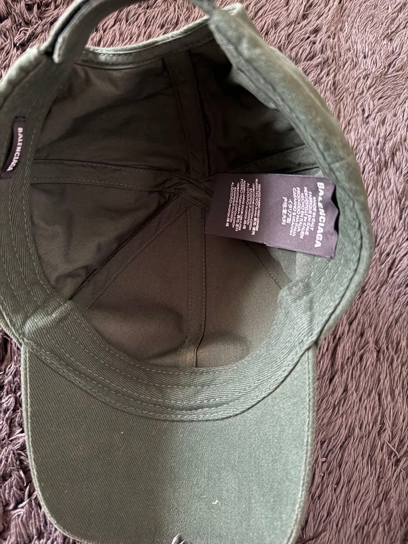 BALENCIAGA オリーブグリーン キャップ