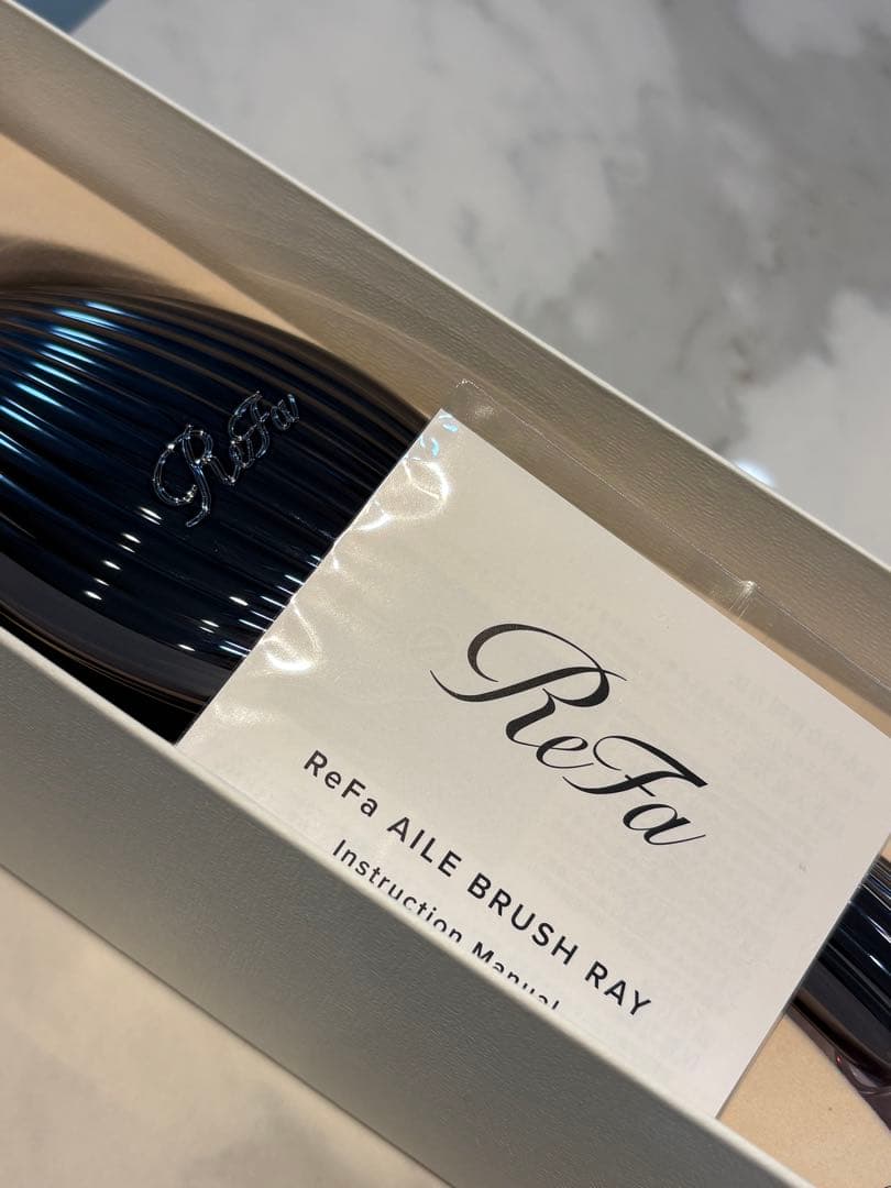 ★新品★ 2024新作★リファ　エールブラシレイ　黒　最高級ランクブラシ
