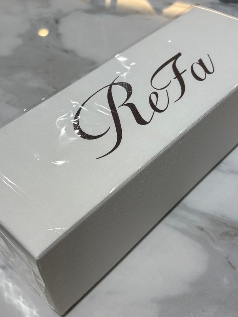 ★新品★ 2024新作★リファ　エールブラシレイ　黒　最高級ランクブラシ