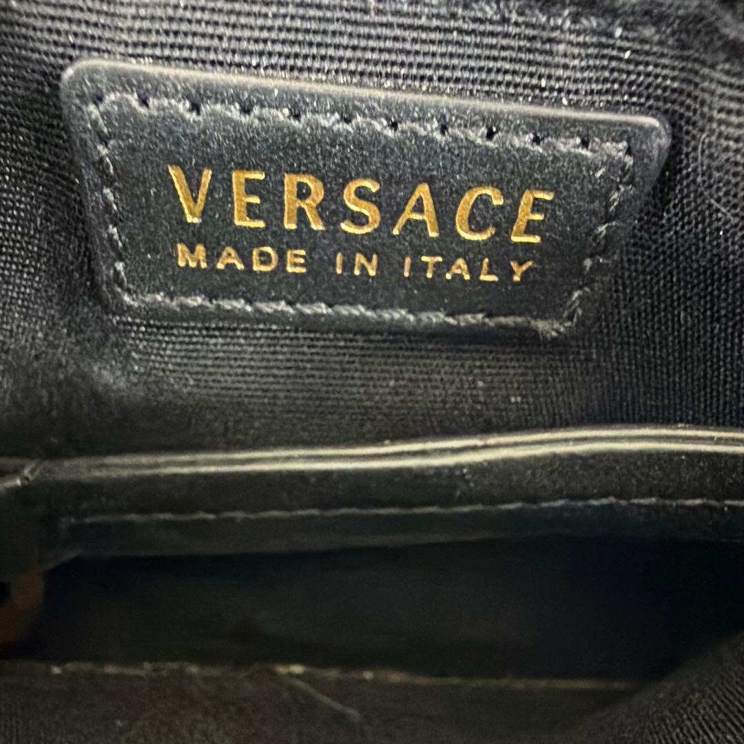 【美品】VERSACEヴェルサーチ　小銭入れ　カードケース　レザー