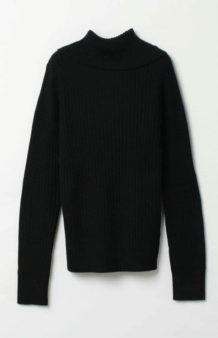 ロブさま専用　アルアバイル　釦ディティール2WAYネックリブプルオーバー