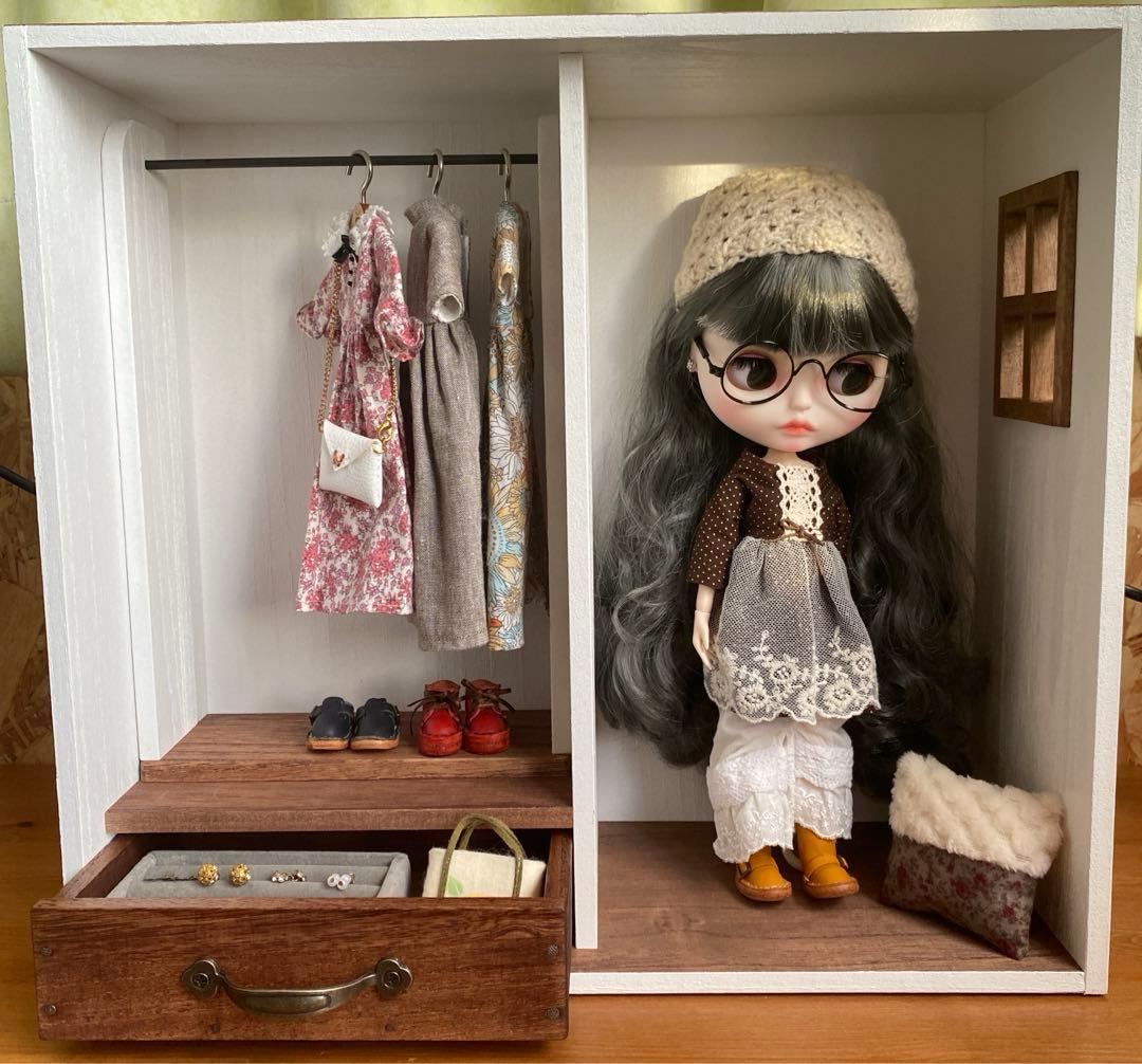 ❤︎おうち型人形用木製収納ケース　ネオブライス　アイシードール　ドールクローゼット