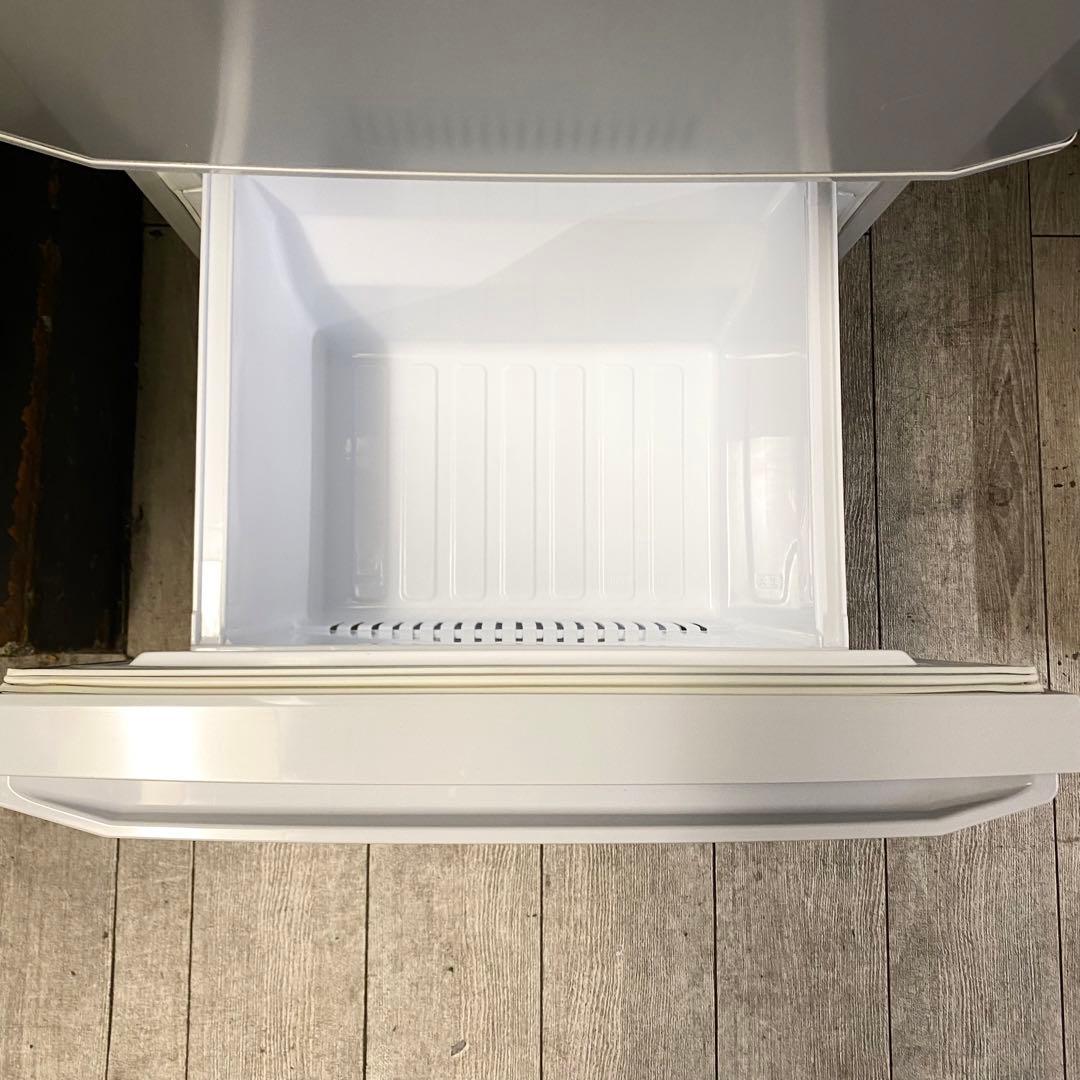 もも*⋆！ラウンドカットでシンプルにカッコいい！2ドア冷凍冷蔵庫146L