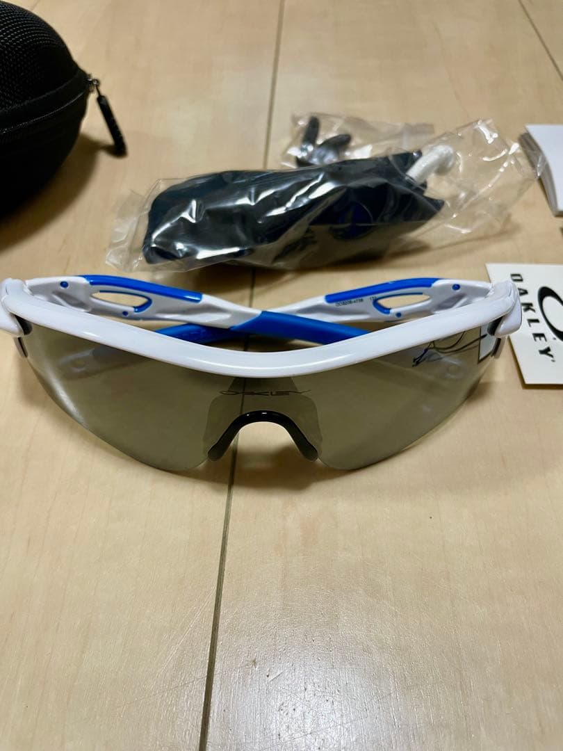 OAKLEY サングラス