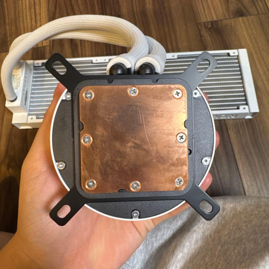 NZXT Kraken Elite 360 RGB ホワイト