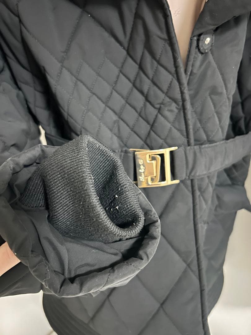 Her lip to Madison Quilted Short Coat 黒