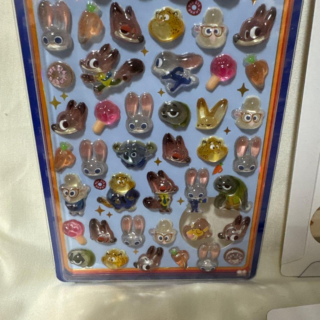 【新品未使用品】ディズニーキャラクター　ボンボンドロップシール　6枚セット