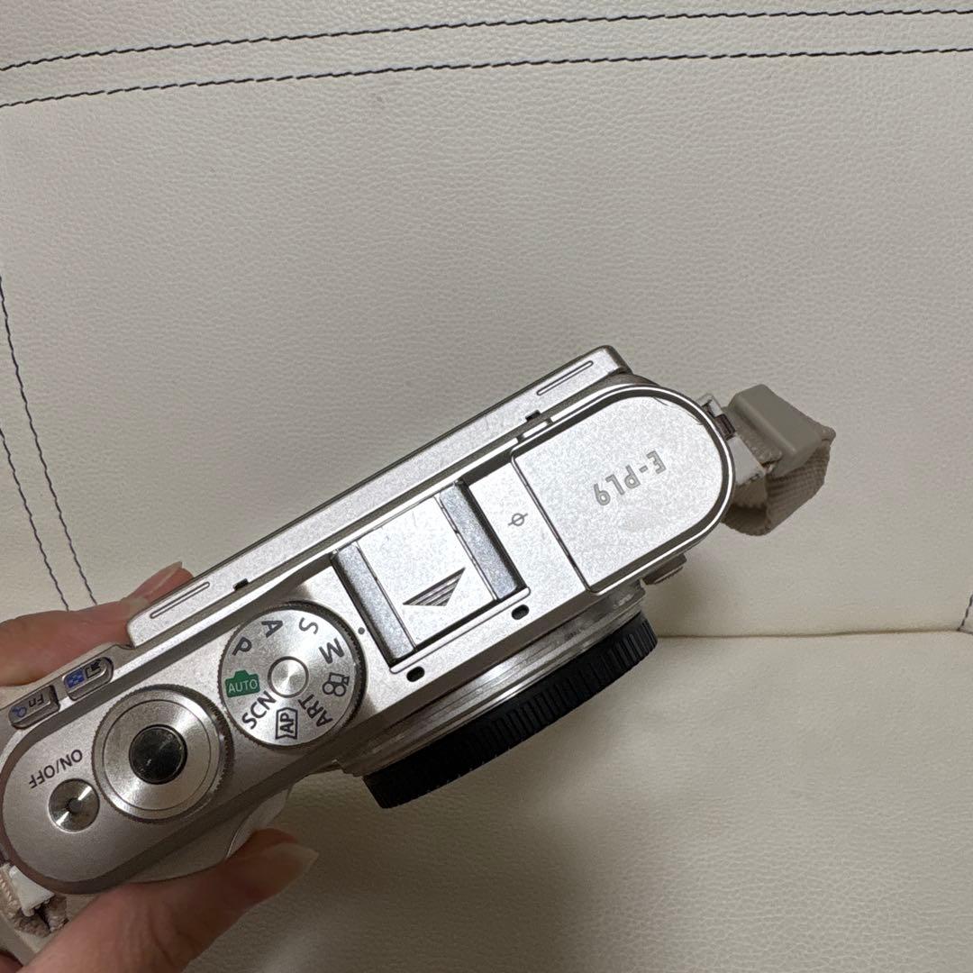 デジタルカメラ OLYMPUS E-PL9