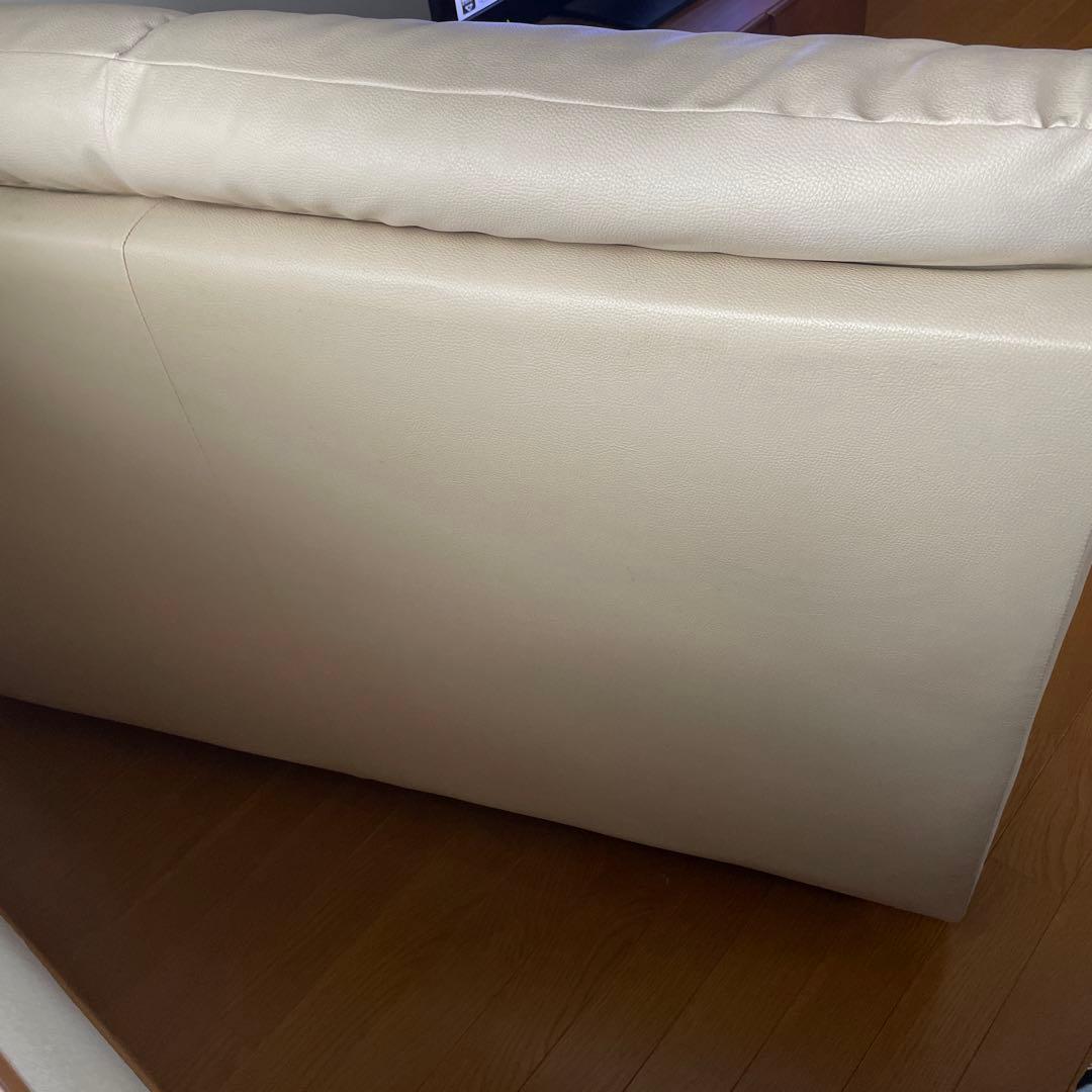 ✴️タイムセールお値下げ✴️2人掛けソファ　オフホワイト