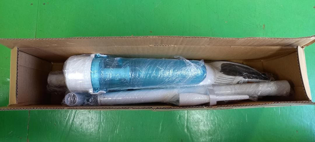 充電式クリーナ　マキタ　CL181FD