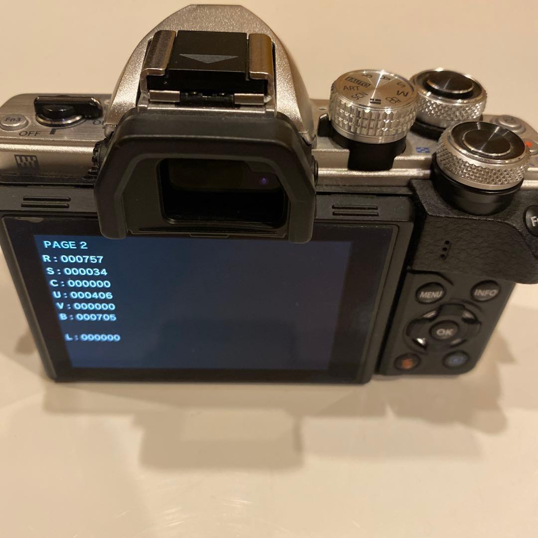 OLYMPUS OM-D E-M10 Mark II シルバー