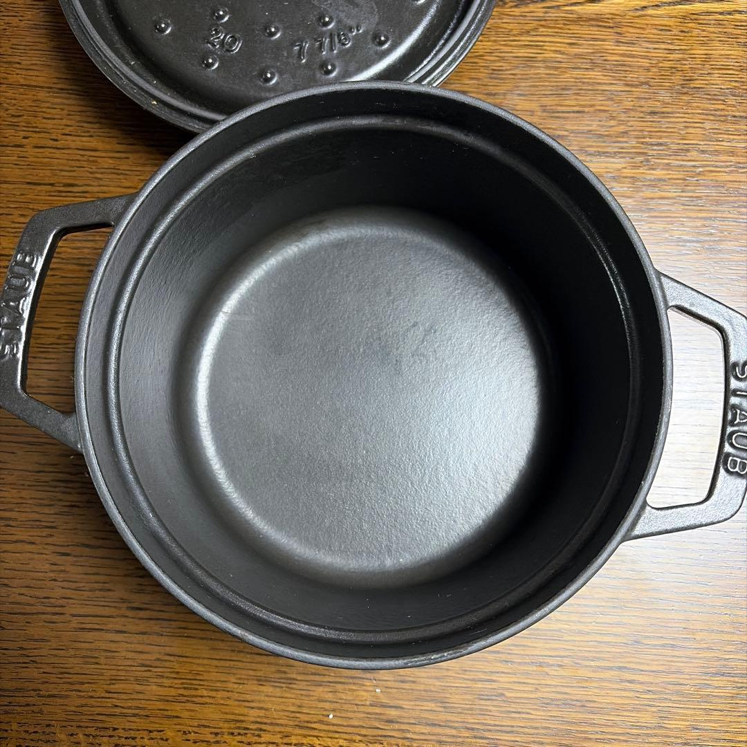 再値下げ　STAUB LA COCOTTE 20cm ブラック