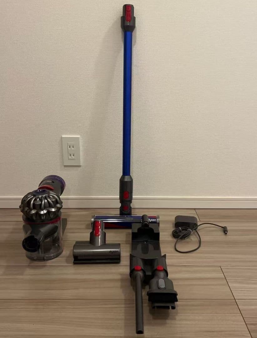 本日最終動作確認Dyson 純正V8Slimコードレス掃除機取説付き