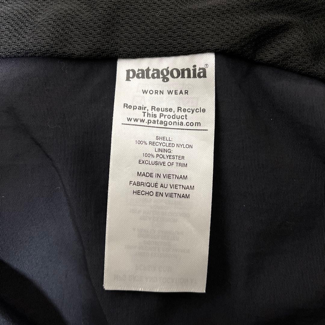 Patagonia フーデッド中綿ジャケット　ベトナム製