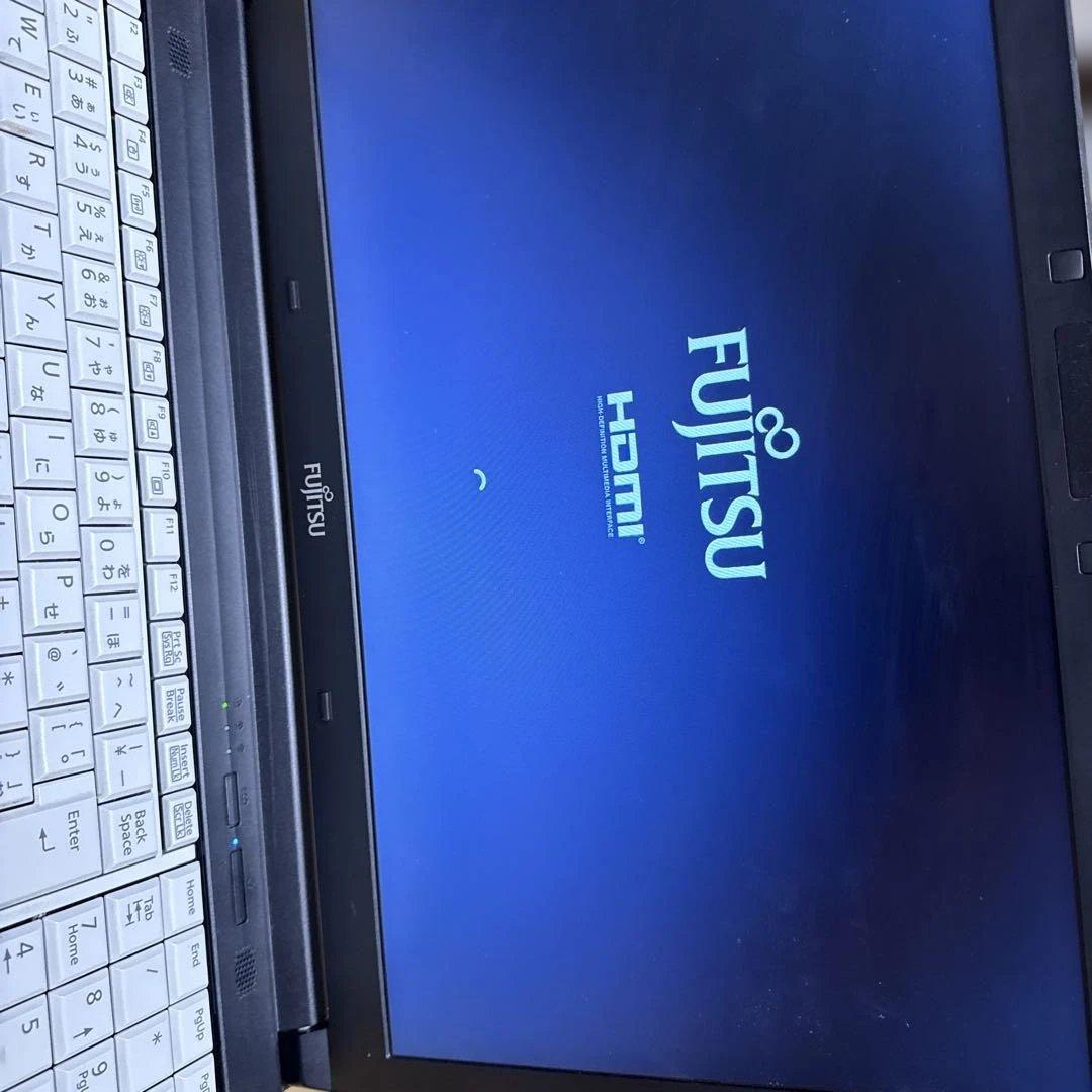 Windowsノート本体 FUJITSULIFEBOOK A576/PX (Core i5-6300U