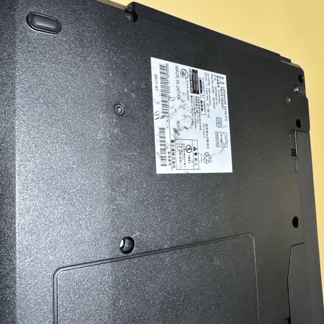Windowsノート本体 FUJITSULIFEBOOK A576/PX (Core i5-6300U