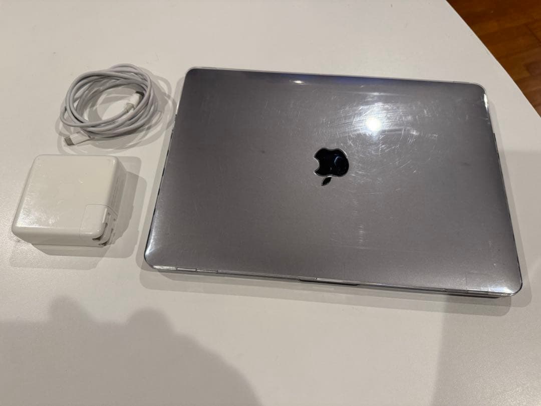 MacBook Pro 2108 13”i5 8GB 256GB SSD