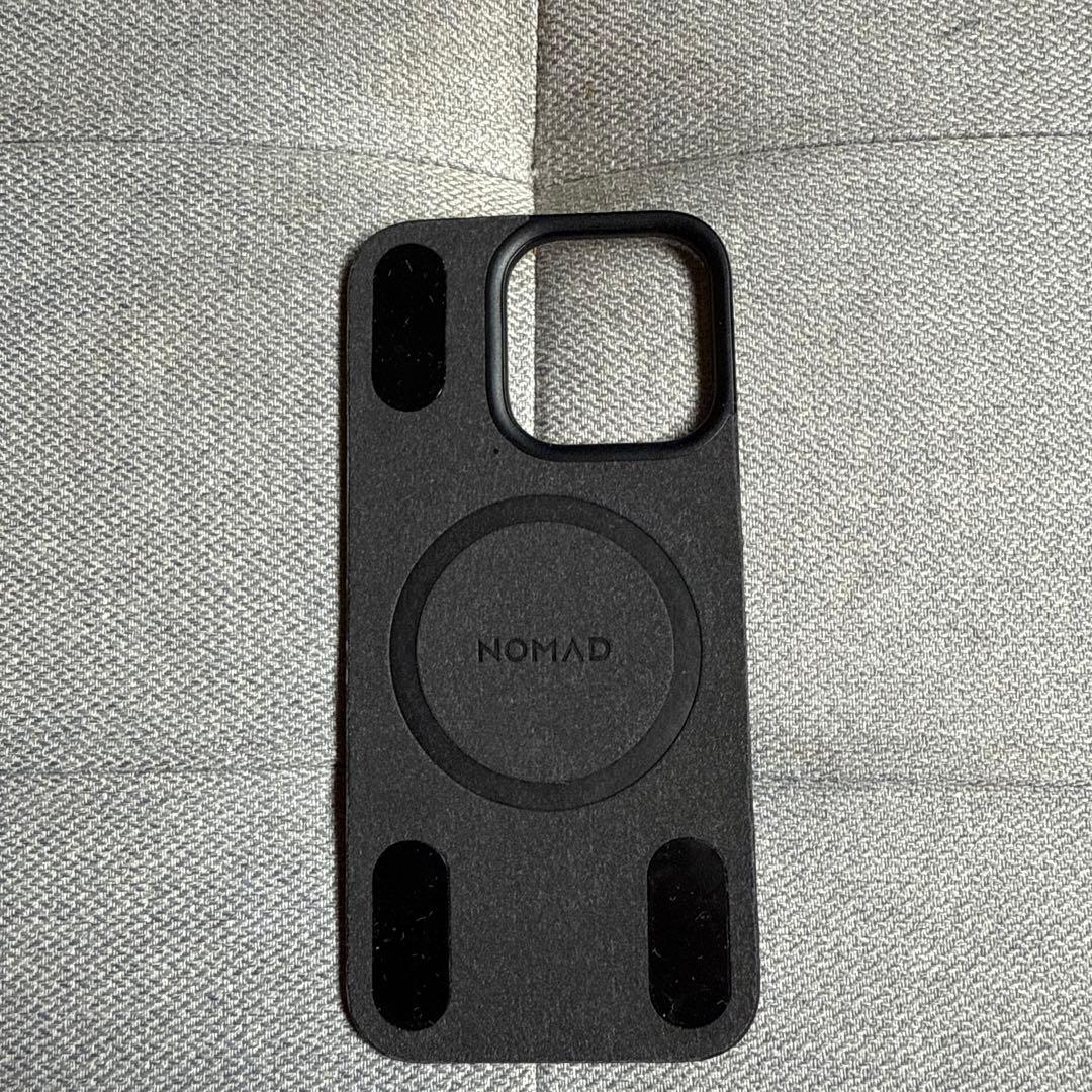 NOMAD iPhone 16 Pro マグネットレザーケース