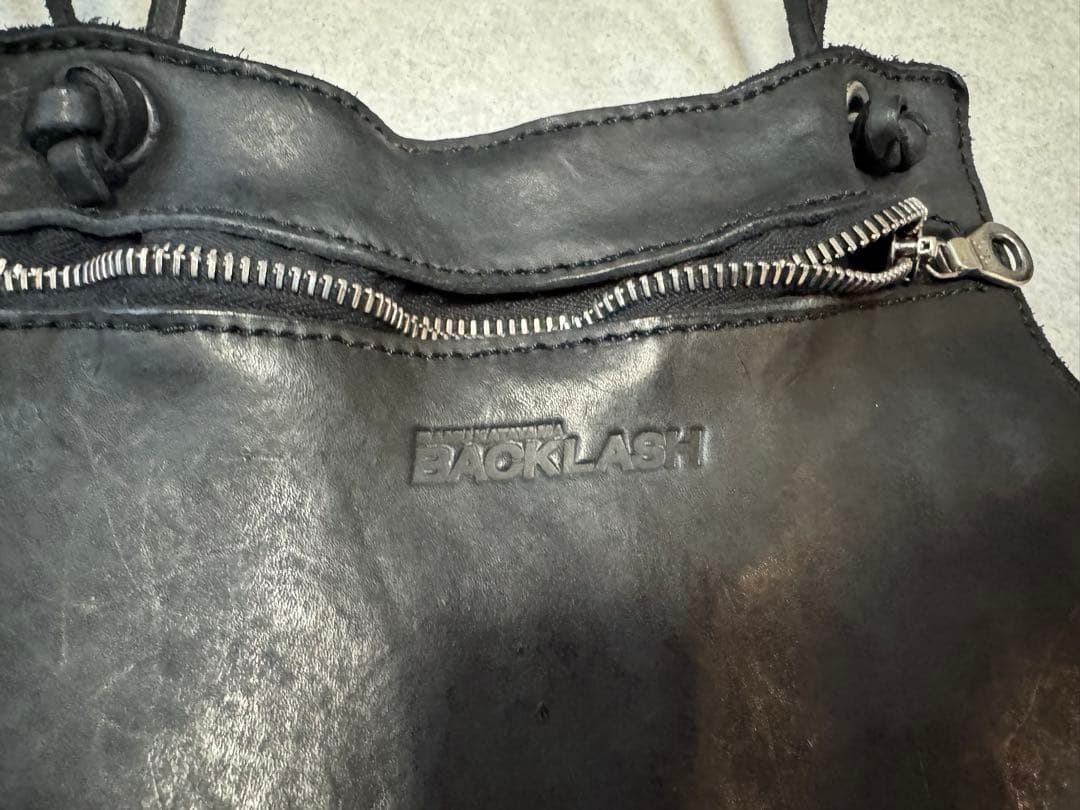 イサムカタヤマ バックラッシュ レザートートバッグ