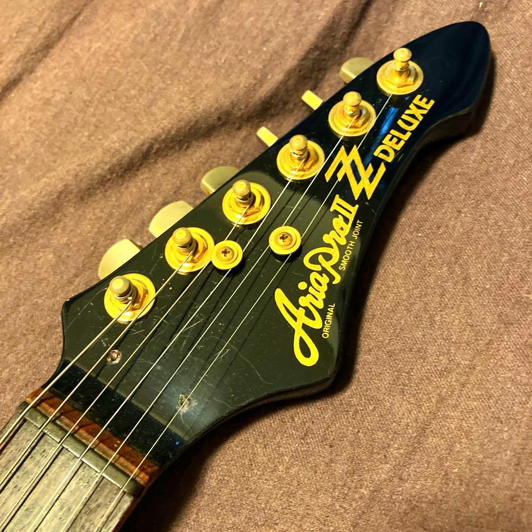 【Aria Pro II】ZZ Deluxe エクスプローラータイプエレキギター