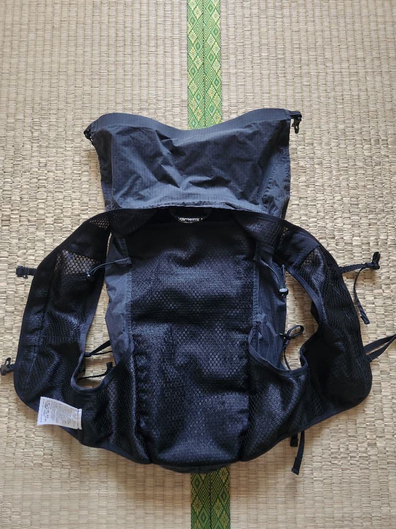 ARC'TERYX Norvan 14 アークテリクス　ノーバン14