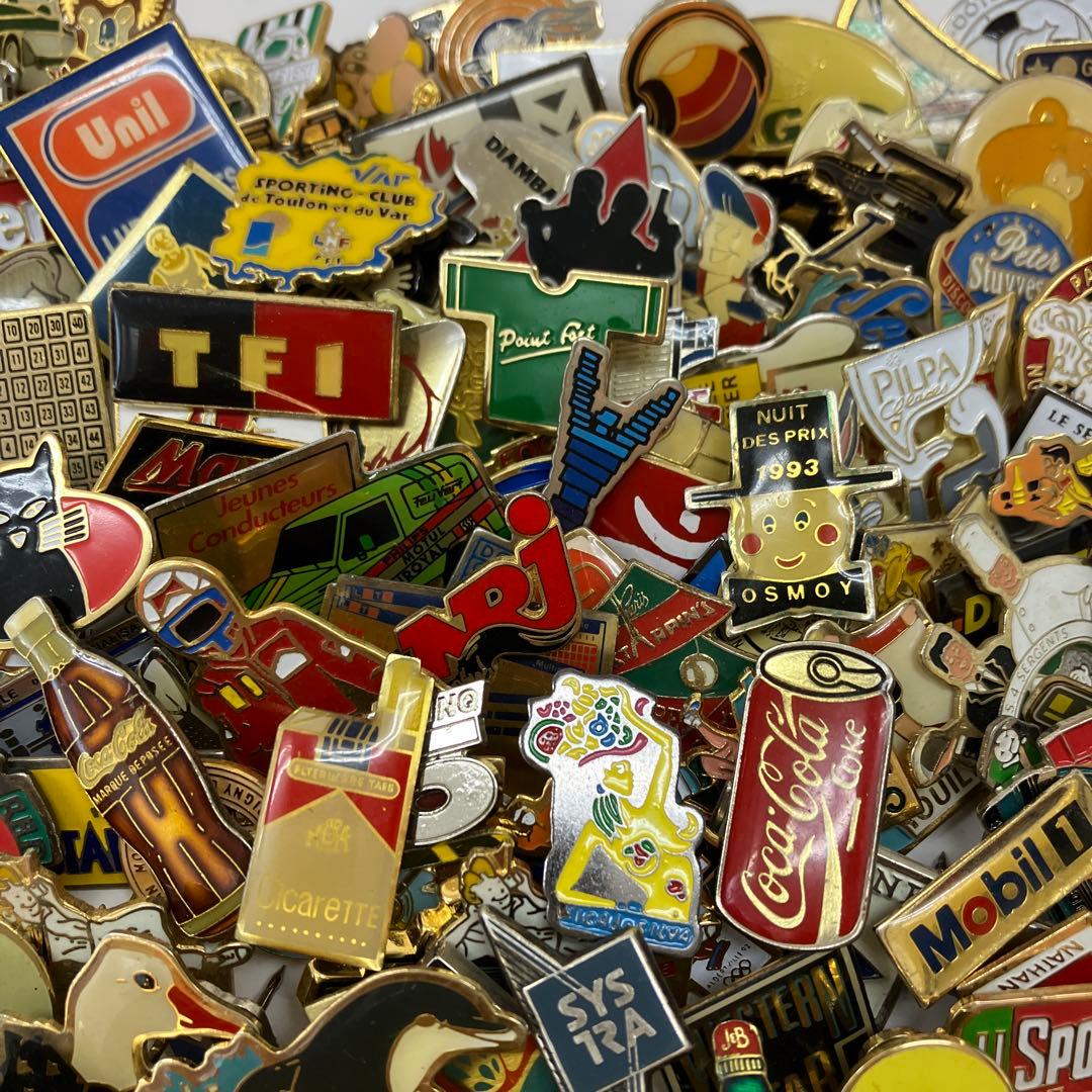 フランス雑貨★ピンバッジ大量200個セット★タバコ　コカコーラ　ジッポライター