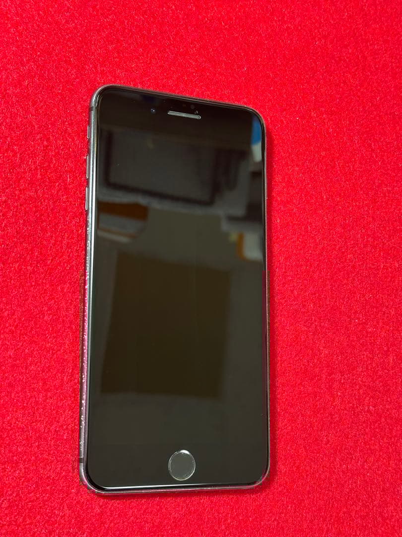 【9165】iPhone 8plusスペースグレイ 256GB simフリー