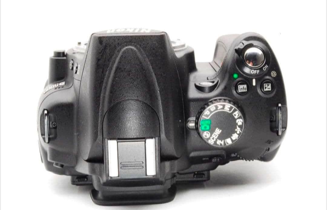 ⭐NIKON　D5000⭐ショット数少⭐大人気