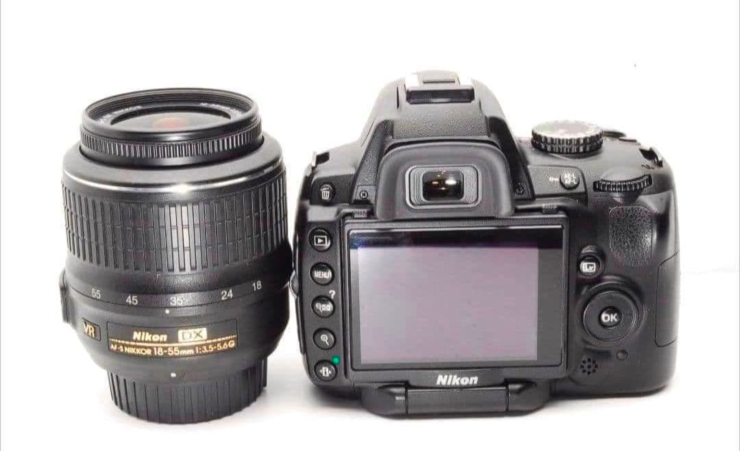 ⭐NIKON　D5000⭐ショット数少⭐大人気