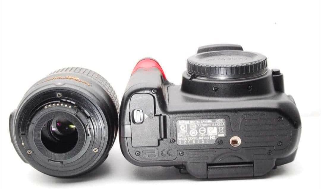 ⭐NIKON　D5000⭐ショット数少⭐大人気