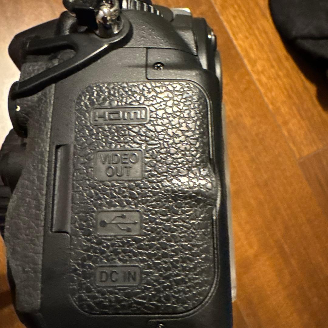 『Nikon D700』 非常に良い状態 キズや汚れは無し 動作確認済み