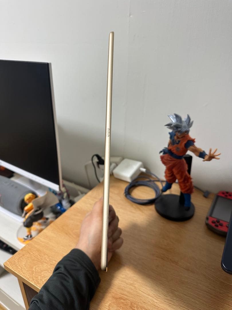 IPad Pro12.9インチ 32GB Smart Keyboard付き