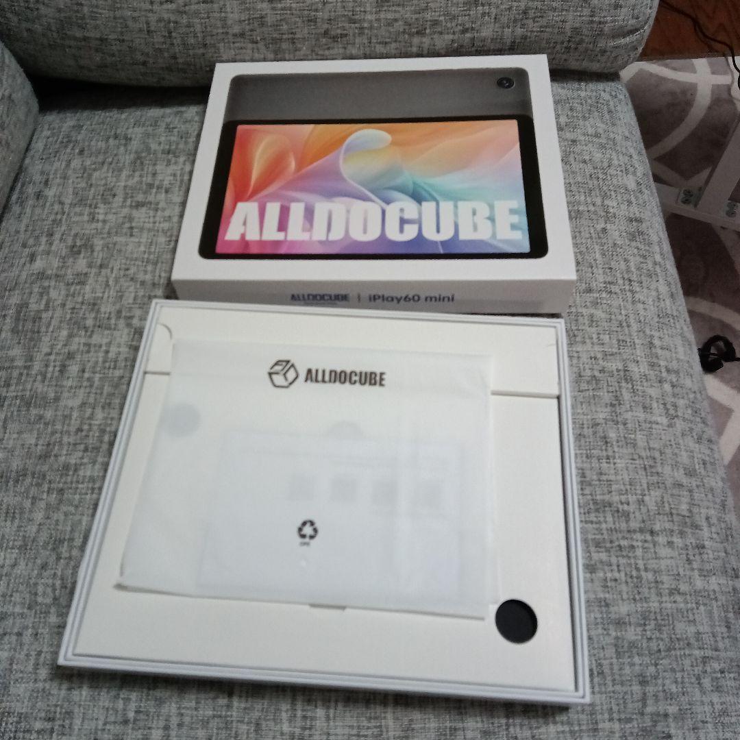 SIMフリー　ALLDOCUBE iPlay 60 mini 8.7インチ