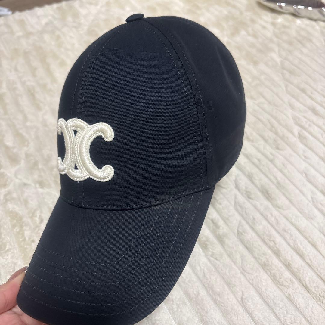 セリーヌ トリオンフ キャップ