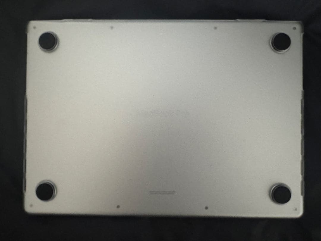 MacBook Pro M3Pro 14インチ シルバー