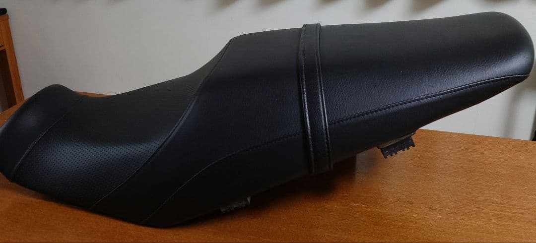 ZZR1400　バイク　シート