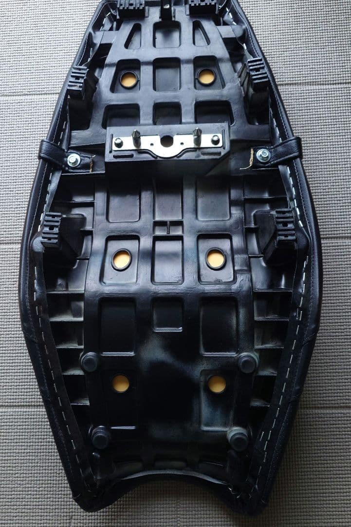 ZZR1400　バイク　シート